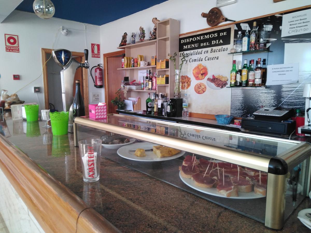 Hostal El Tropezon Matallana de Valmadrigal 외부 사진