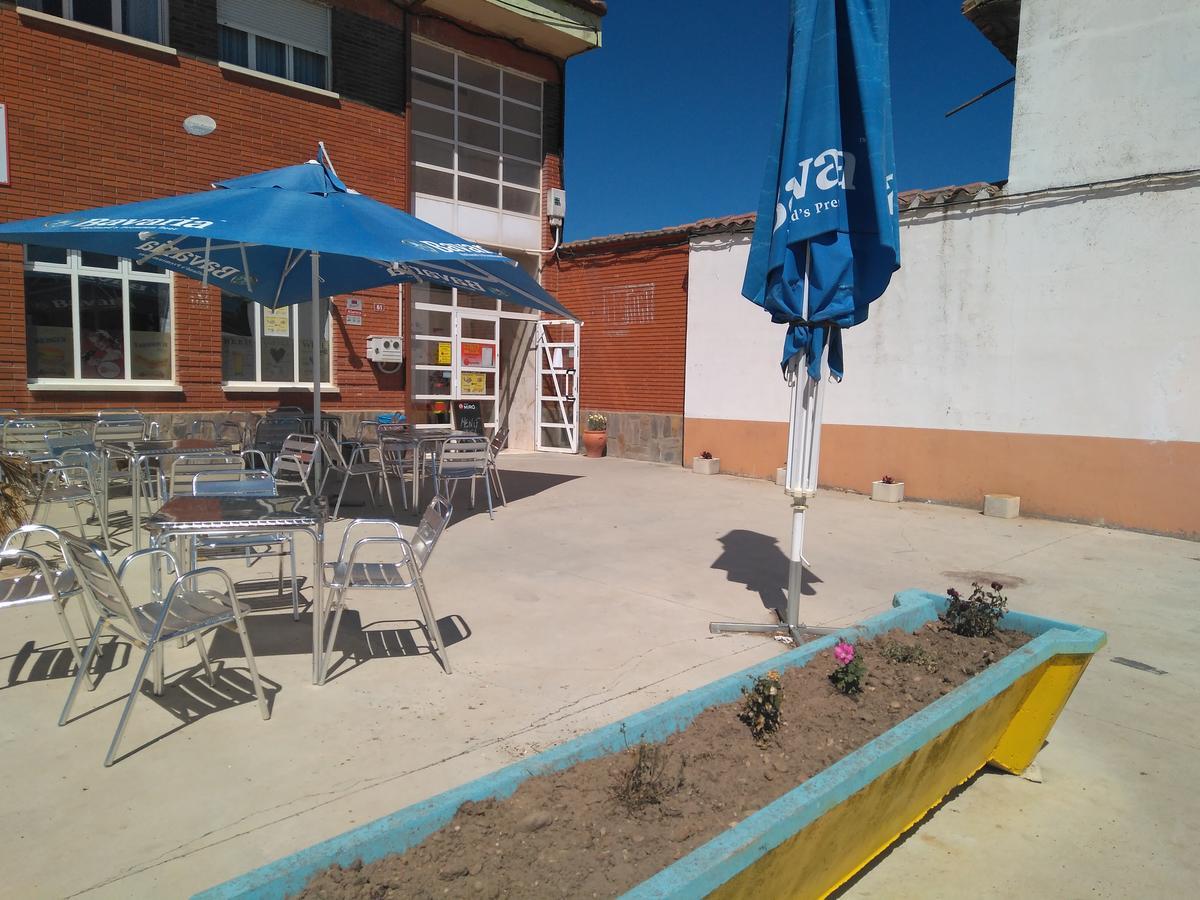 Hostal El Tropezon Matallana de Valmadrigal 외부 사진