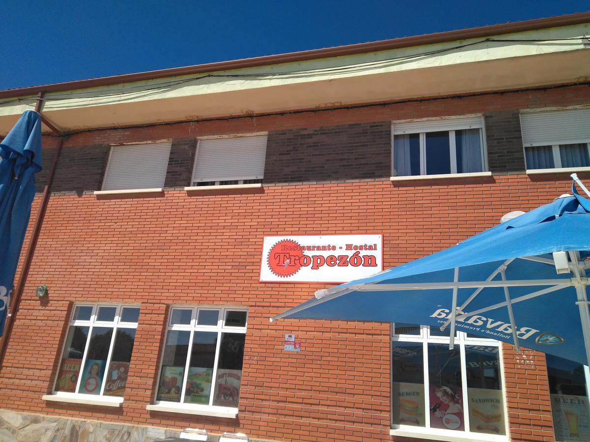 Hostal El Tropezon Matallana de Valmadrigal 외부 사진