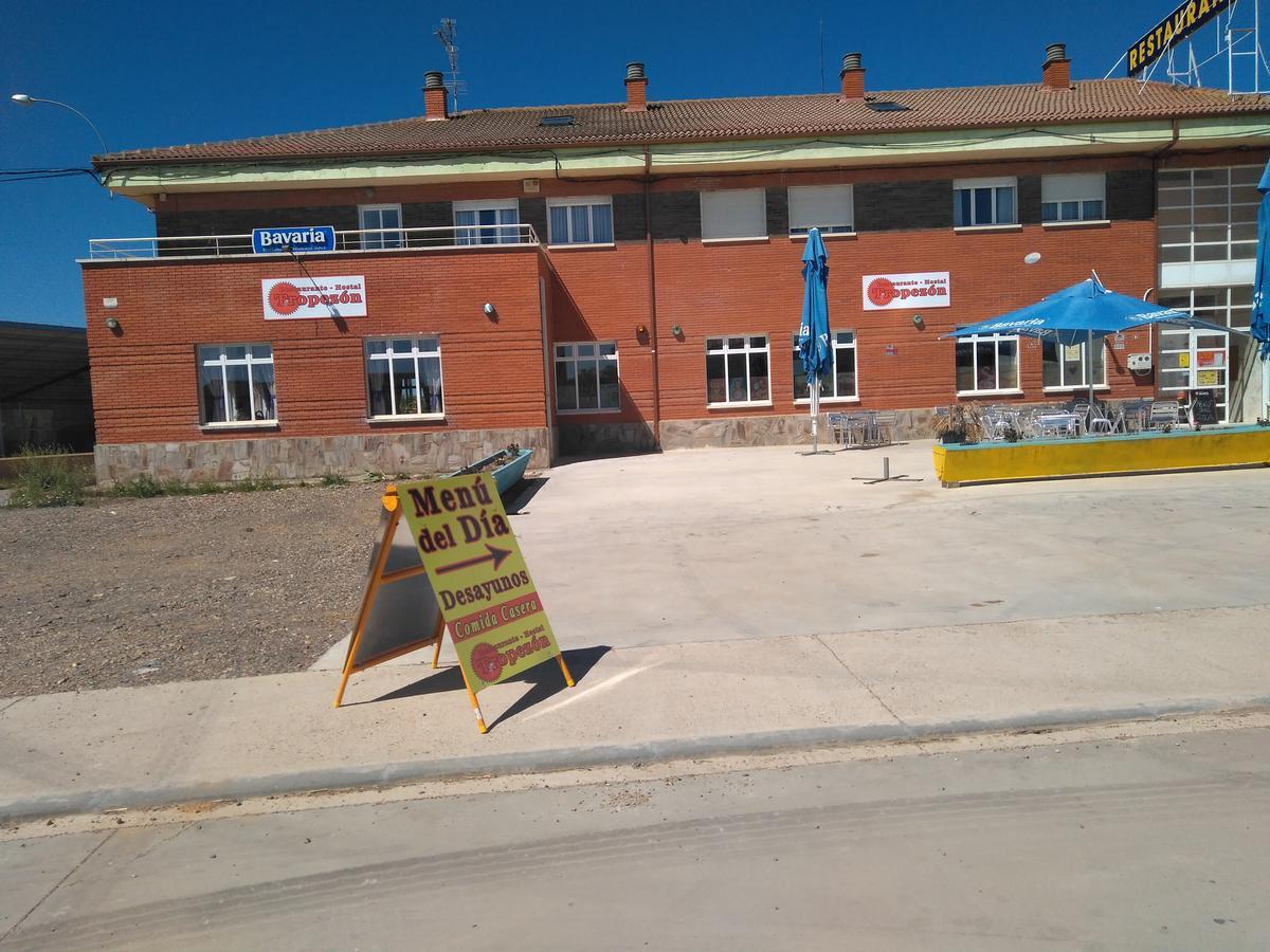 Hostal El Tropezon Matallana de Valmadrigal 외부 사진
