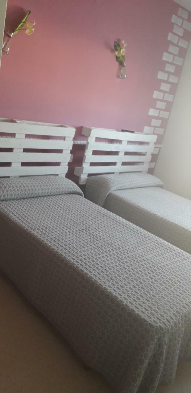 Hostal El Tropezon Matallana de Valmadrigal 외부 사진