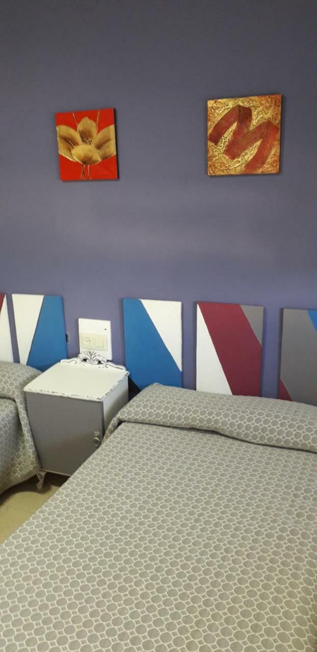 Hostal El Tropezon Matallana de Valmadrigal 외부 사진